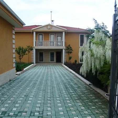 Bg Club House